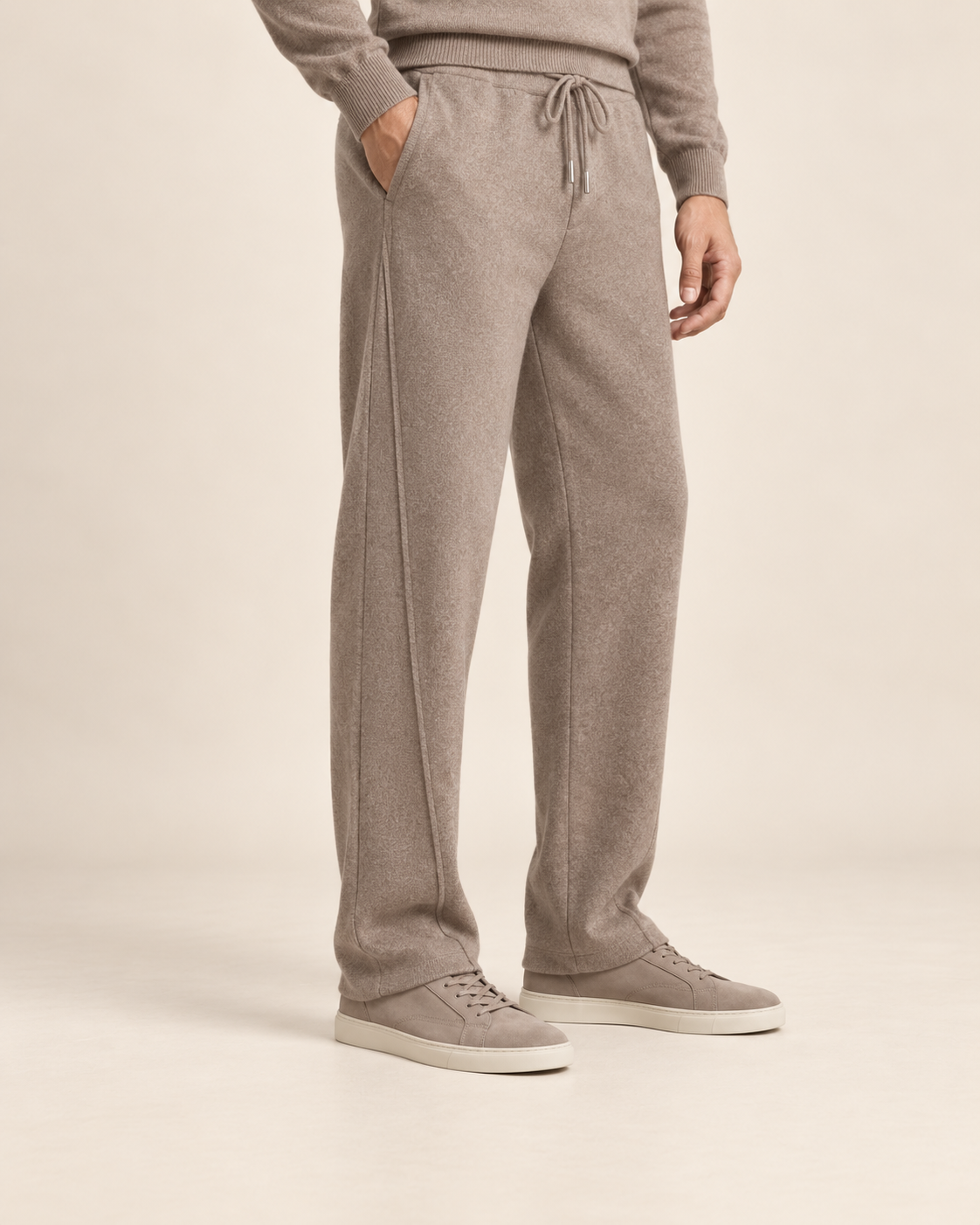 The Tapered Wool Trousers – Taupe