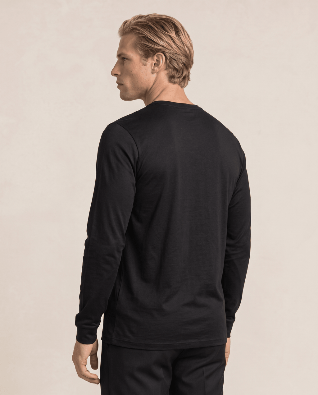 Black Longsleeve - ELORO